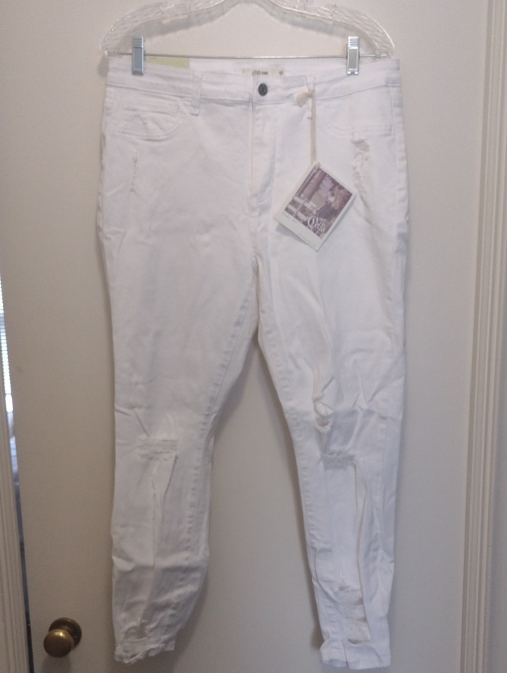 Cello Women's White Ripped Jeans (J828)